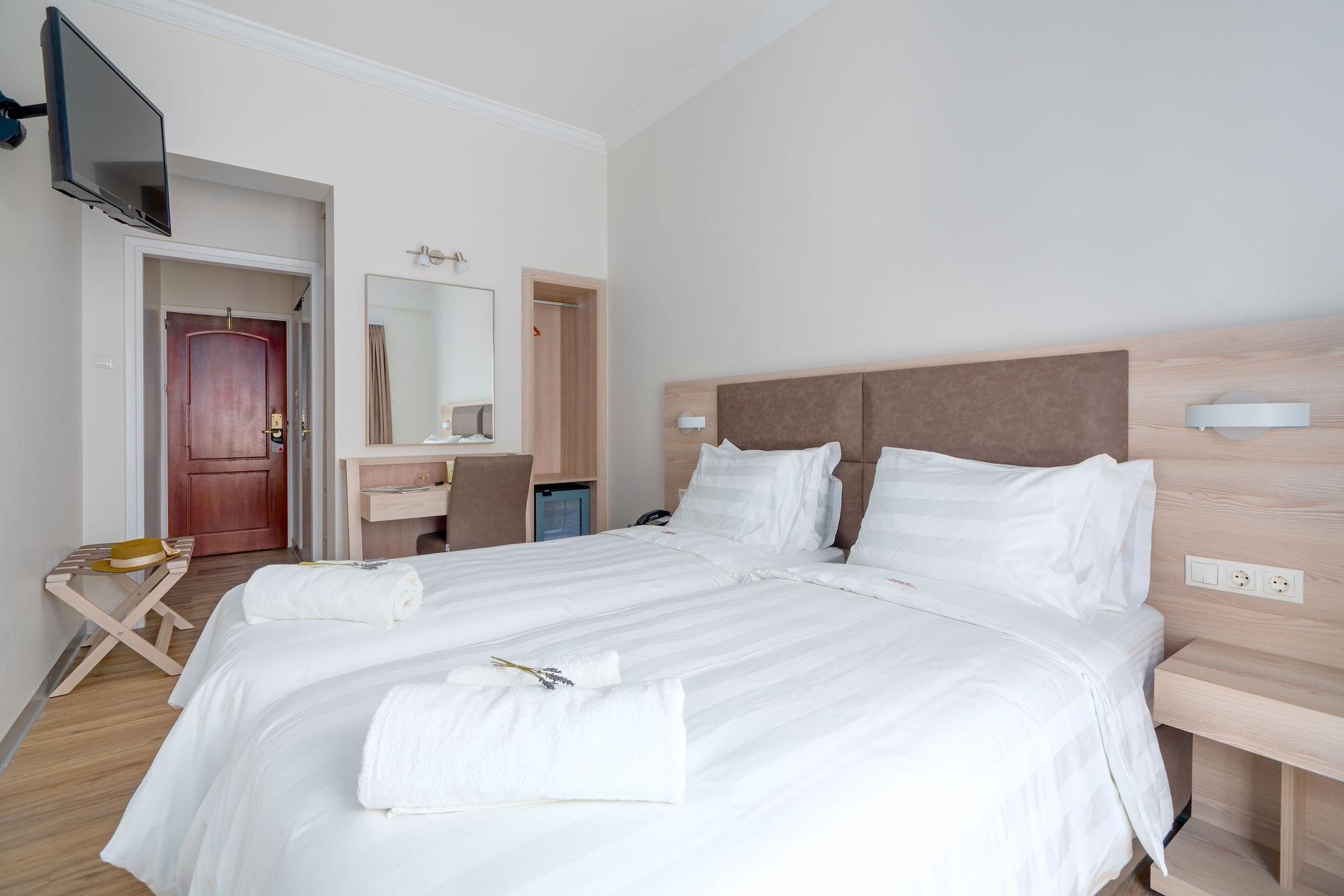 Hotel Attalos 3*