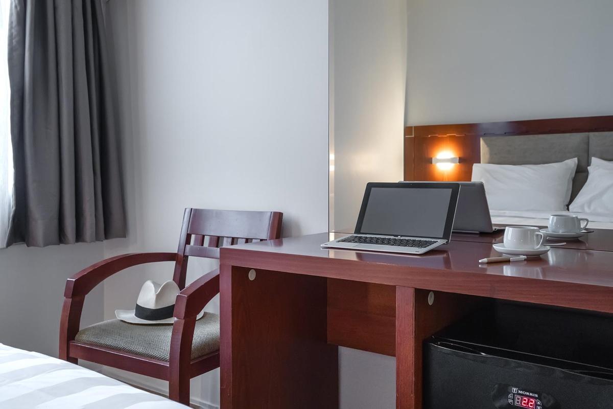 Attalos Hotel 3*