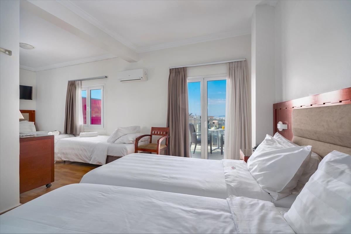 Attalos Hotel 3*